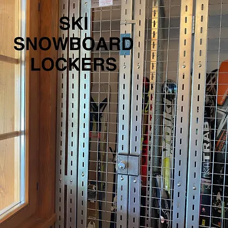 Jay - - Fully Equipped - Free Parking